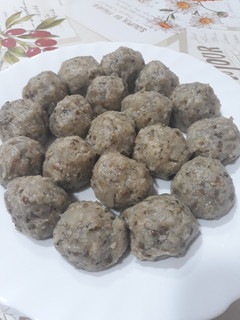 Una foto de Albóndigas de berenjenas asadas al horno