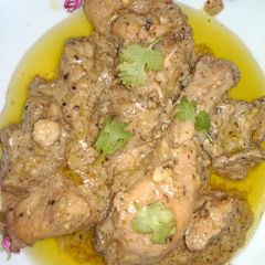 A picture of Chiken White Karahi.