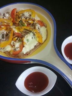 পনির মাশরুম নো ওভেন পিজ্জা (paneer mushroom no oven pizza recipe in Bengali ) রেসিপির প্রধান ছবি