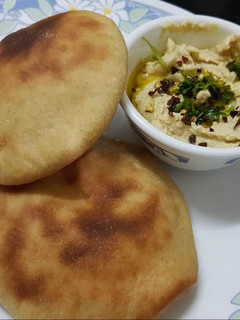 A picture of Pita bread.