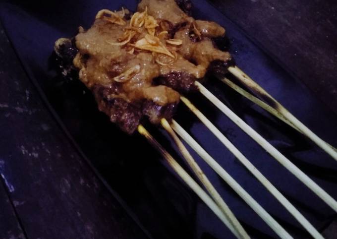 Cara Gampang Membuat Sate daging ungkep Saos kacang yang Lezat