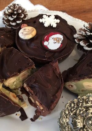 Foto di Torroncini al pistacchio e Nutella con nocciole tostate
