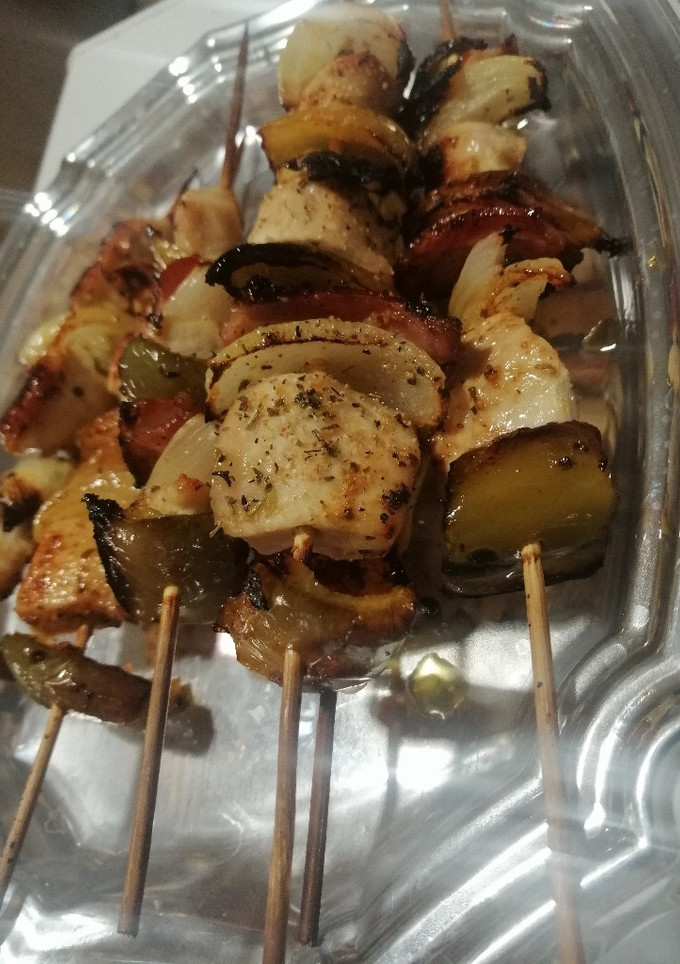 Una foto de Brochetas de pollo🍢