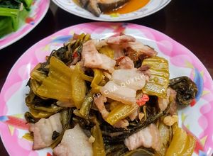 Hình của món Dưa cải muối xào ba chỉ.