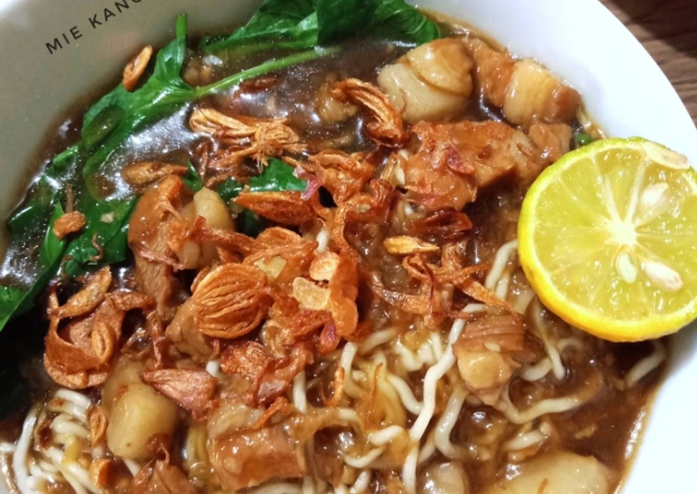 Mie kangkung