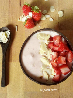Foto di Smoothie fragole e banana 🍌🍓