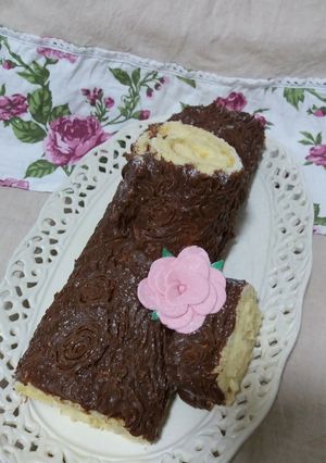 Una foto de Tronco relleno de crema pastelera