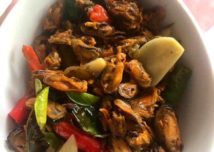 Resep Oseng kerang dara pedas yang bikin betah