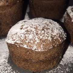 รูปของ Simple Choco Steam Cake Takaran Sendok