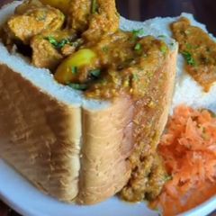 A picture of Bunny Chow (South Africa).