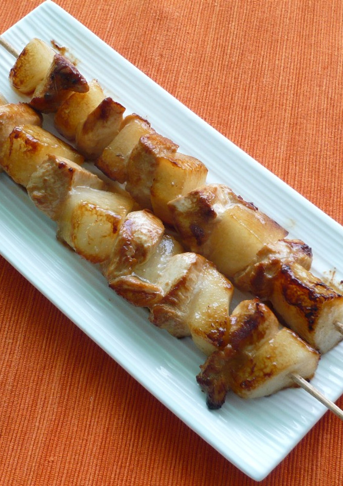 Una foto de Brochetas de pollo y melón