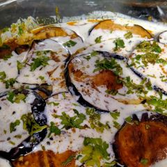A picture of Dahi Walay Baingan.