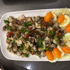 A picture of Thai Cockle Salad - Spicy and Amazing :P.
