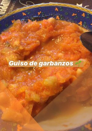 Una foto de Guiso de garbanzos🌱