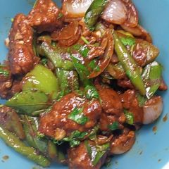 A picture of Chilli chicken.