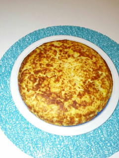 Una foto de Tortilla de patatas cocida. Facilísima