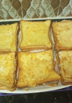 A picture of Bread Toast mayai.