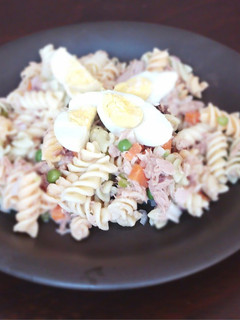 Una foto de Ensalada de Fideos y Atún