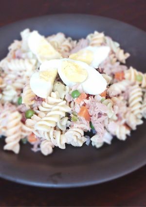 Una foto de Ensalada de Fideos y Atún