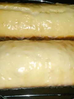 Una foto de Budín de banana light con 4 ingredientes sin huevo, 60 calorías por porción de 40 gramos