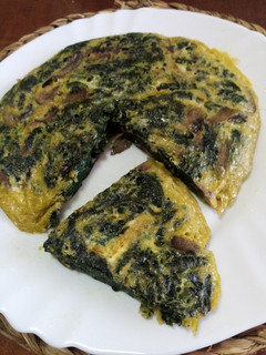 Una foto de Tortilla de espinacas y champiñón