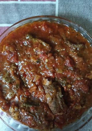 Una foto de Niños envueltos, o rollitos de carne rellenos