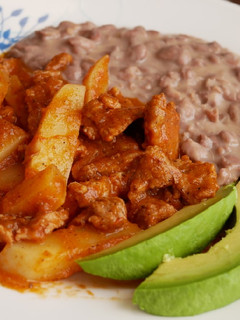 Una foto de Bistec con papas