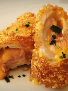 Una foto de Flamenquines de lomo de cerdo rellenos de Queso y Paté