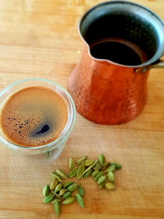 Una foto de Café Árabe/ عربية قهوة/Qahwah Arabiya
