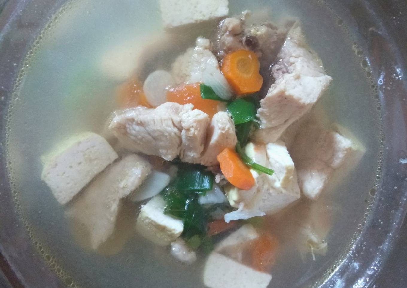 Sop Ayam tahu (diet rendah serat)