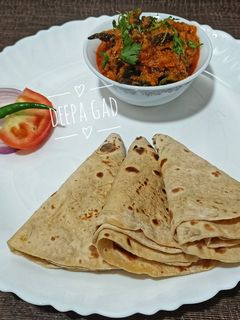 भेंडी मसाला (bhendi masala recipe in marathi) रेसिपी चे मुख्य फोटो