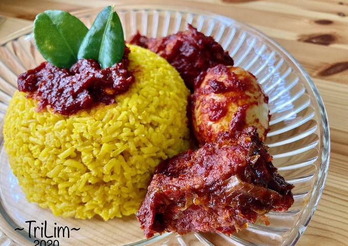 Resep Nasi Kuning Iwak Haruan, Ayam,Telur Bumbu Habang Banjarmasin oleh