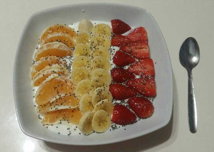 Macedonia en base de queso batido