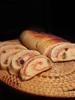 Una foto de Pan de jamón venezolano
