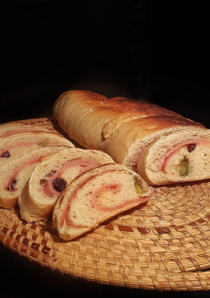 Una foto de Pan de jamón venezolano