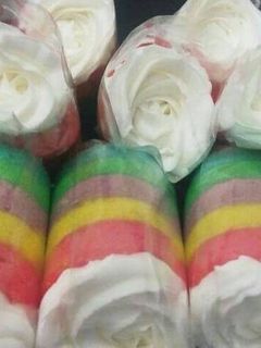 Foto resep MINI RAINBOW ROLL CAKE (by.sif oi)