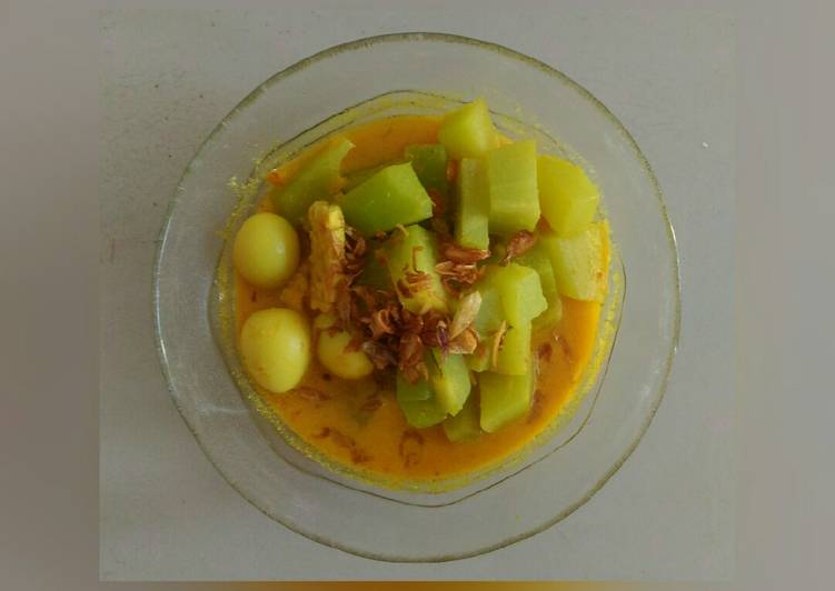 3. Jipang mix telur puyuh dan tempe kuah santan 3. Jipang mix telur puyuh dan tempe kuah santan