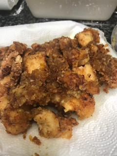 Una foto de 40. Pollo al limón al estilo chino (principal carne)