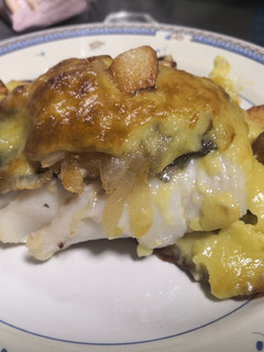 Una foto de Bacalao skrei con gratinado de pil pil
