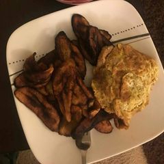 A picture of Fried Plantain and Egg.