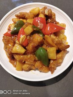 A picture of Sweet and Sour Chicken.