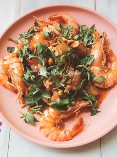 Hình của món Thịt kho tôm sốt me.