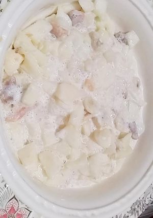 A picture of Cream fruits chaat.