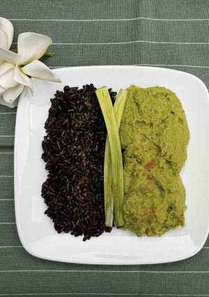 Foto di Riso nero con crema di broccoli al curry