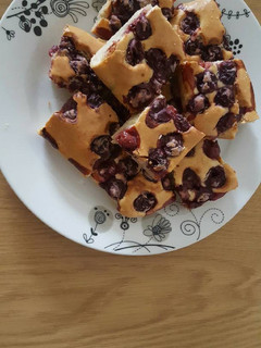 Meggyes piskóta 🍒 recept fotója