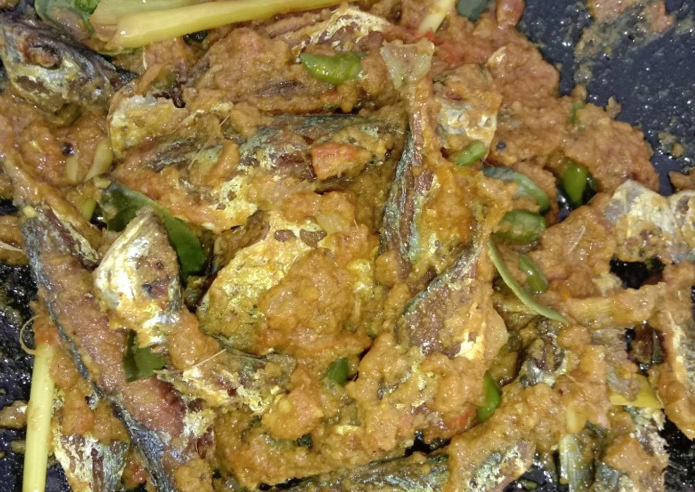 Sambal kuning ikan kecil