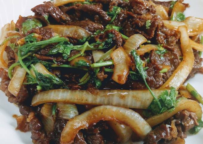 Step-by-Step Guide to Make Quick Beef with Fresh Parsley