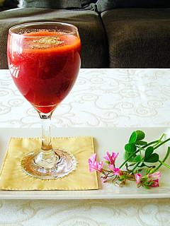 Una foto de Licuado de remolacha, manzana y zanahoria-veggie