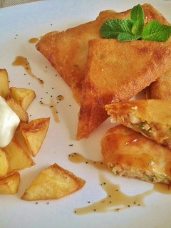 Una foto de Samosas de pollo