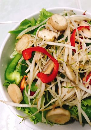 Hình của món Salad nấm đùi gà (chay).
